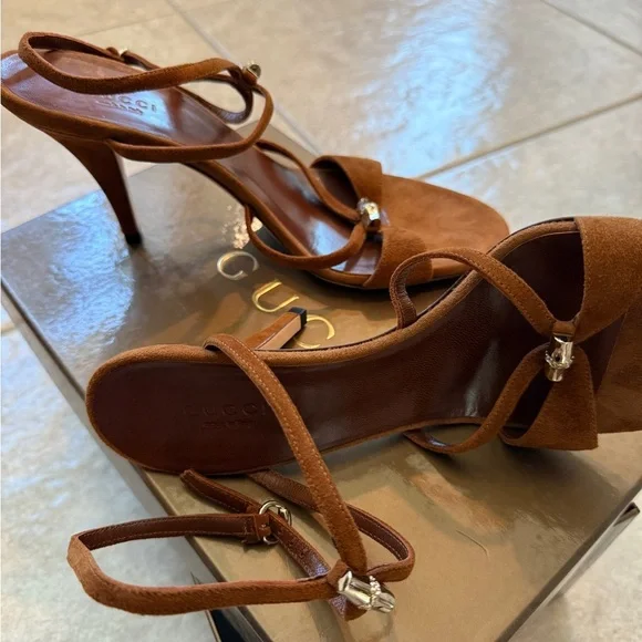 NWT vintage Gucci Bamboo brown suede strap heel sandal (size 7.5) - Picture 4 of 6